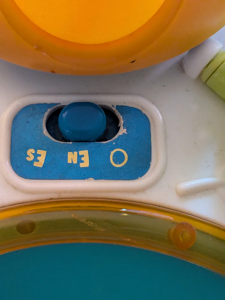 VTech Sit-to-Stand Learn and Discover Table image indicator(2)