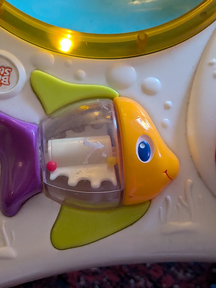 VTech Sit-to-Stand Learn and Discover Table image indicator(4)