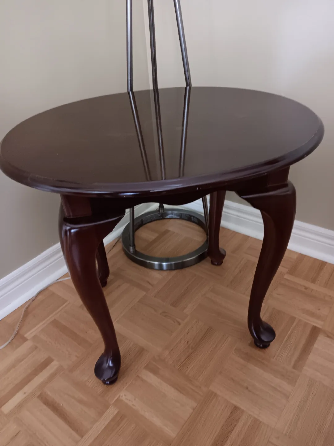 Oval Wooden Coffee Table and End Tables image indicator(3)