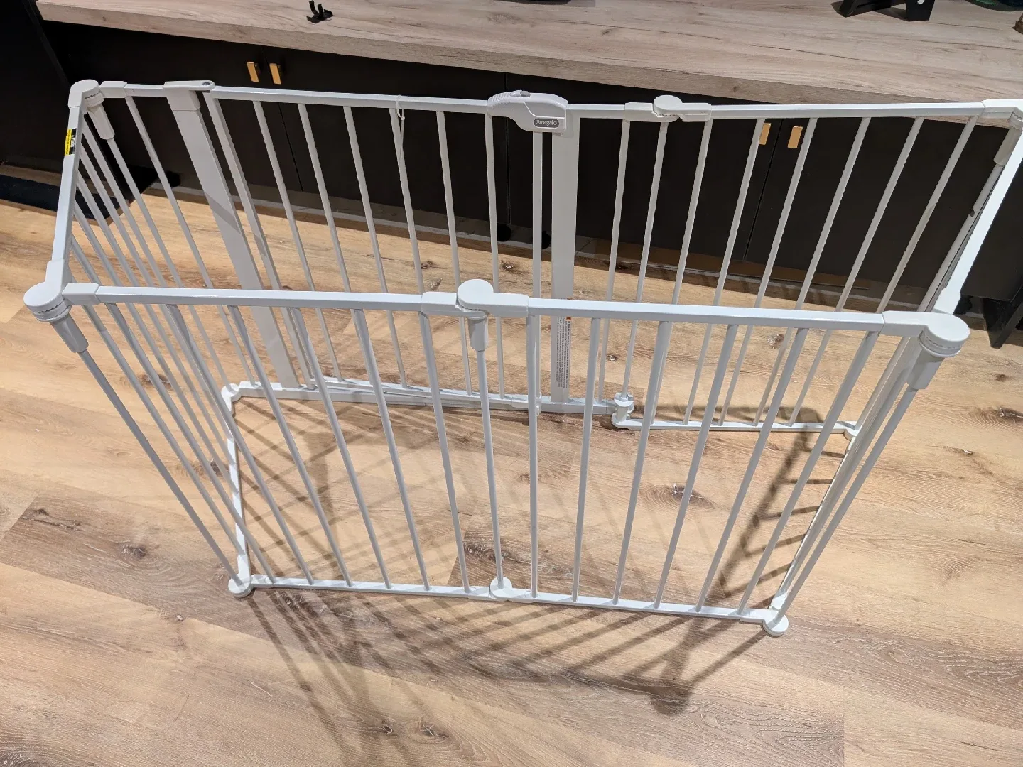 Regalo - 130-Inch 2-in-1 Super Wide Adjustable Baby Gate image indicator(6)