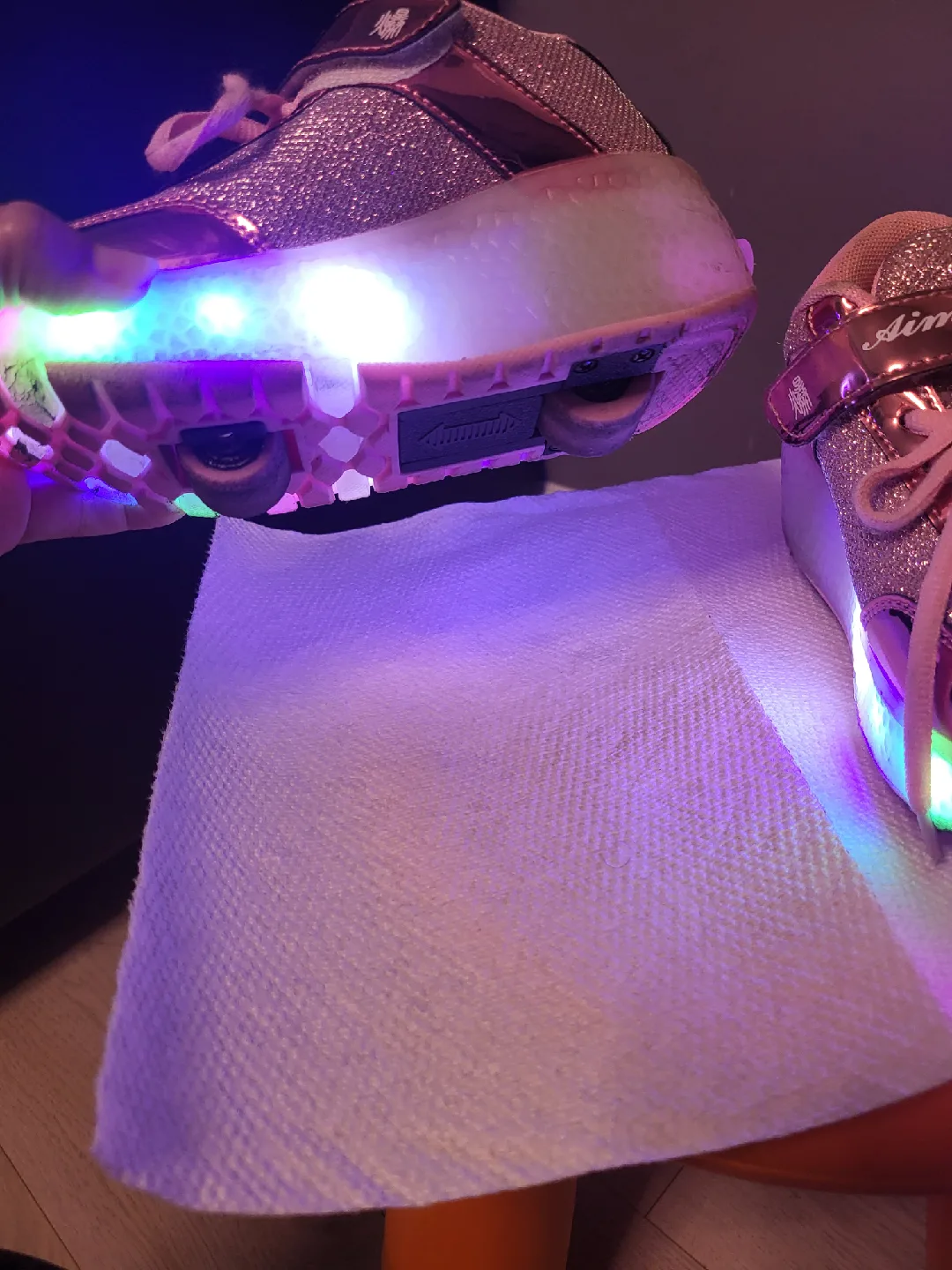 AimogeSport Light-Up Roller Shoes - Size 1 image indicator(2)