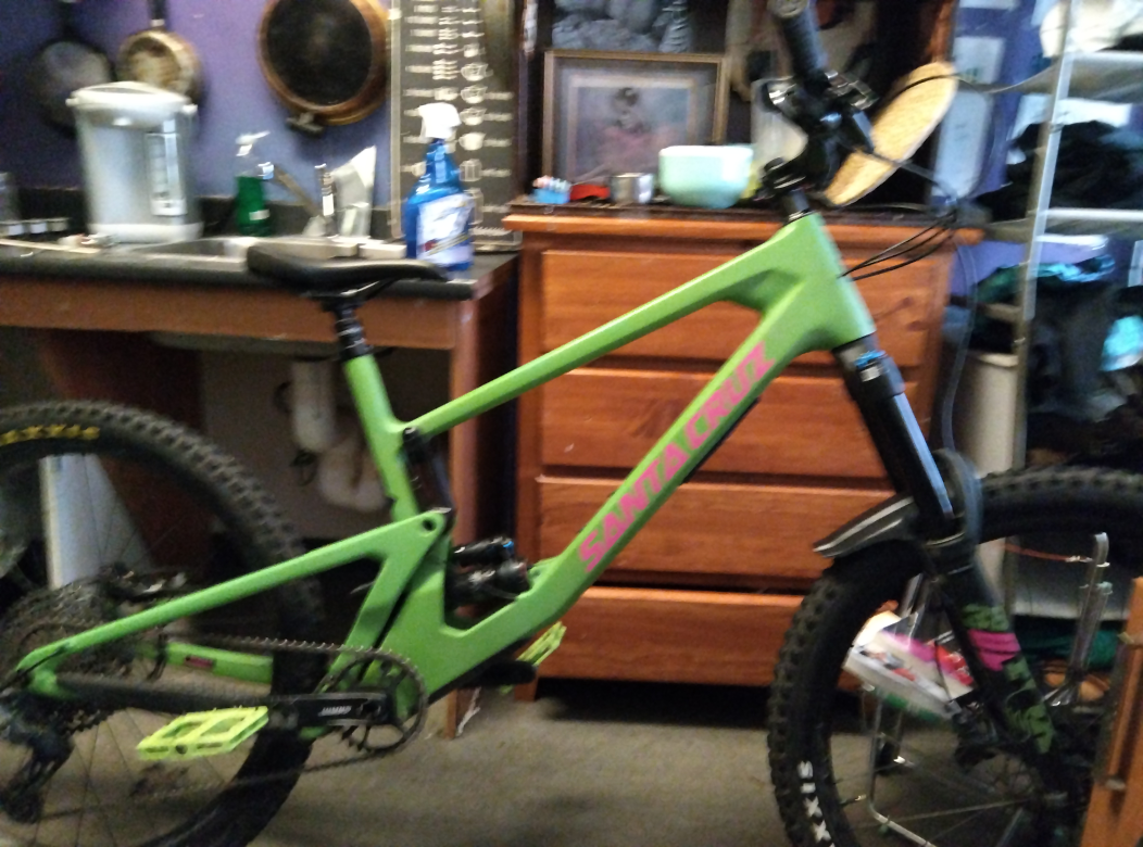 Santa Cruz Mountain Bike - Green