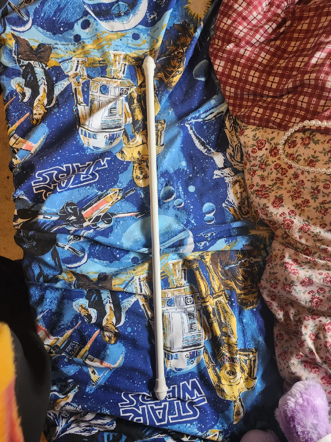 white small adjustable curtain rod thumbnail