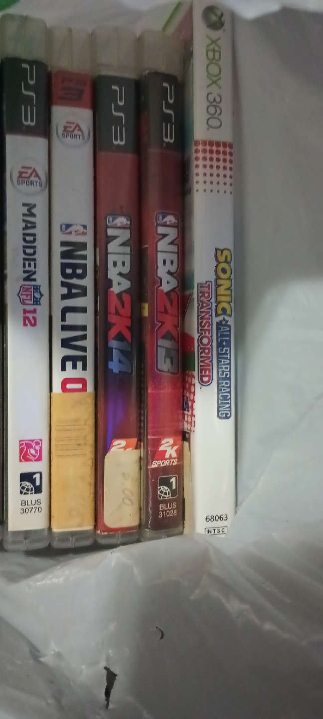 Xbox 360, Wii, PS3 Game Bundle