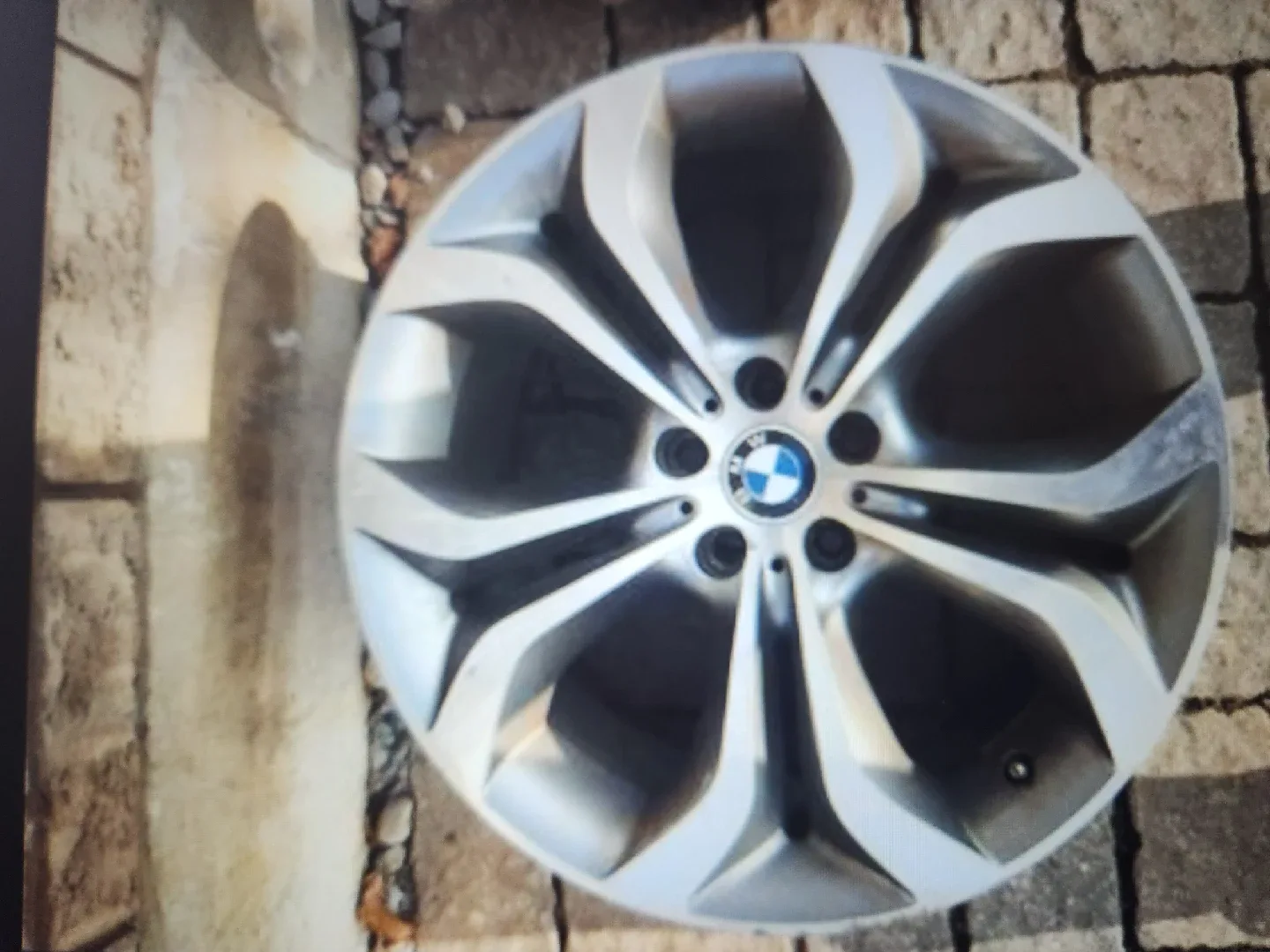 BMW Alloy Rims image indicator(3)
