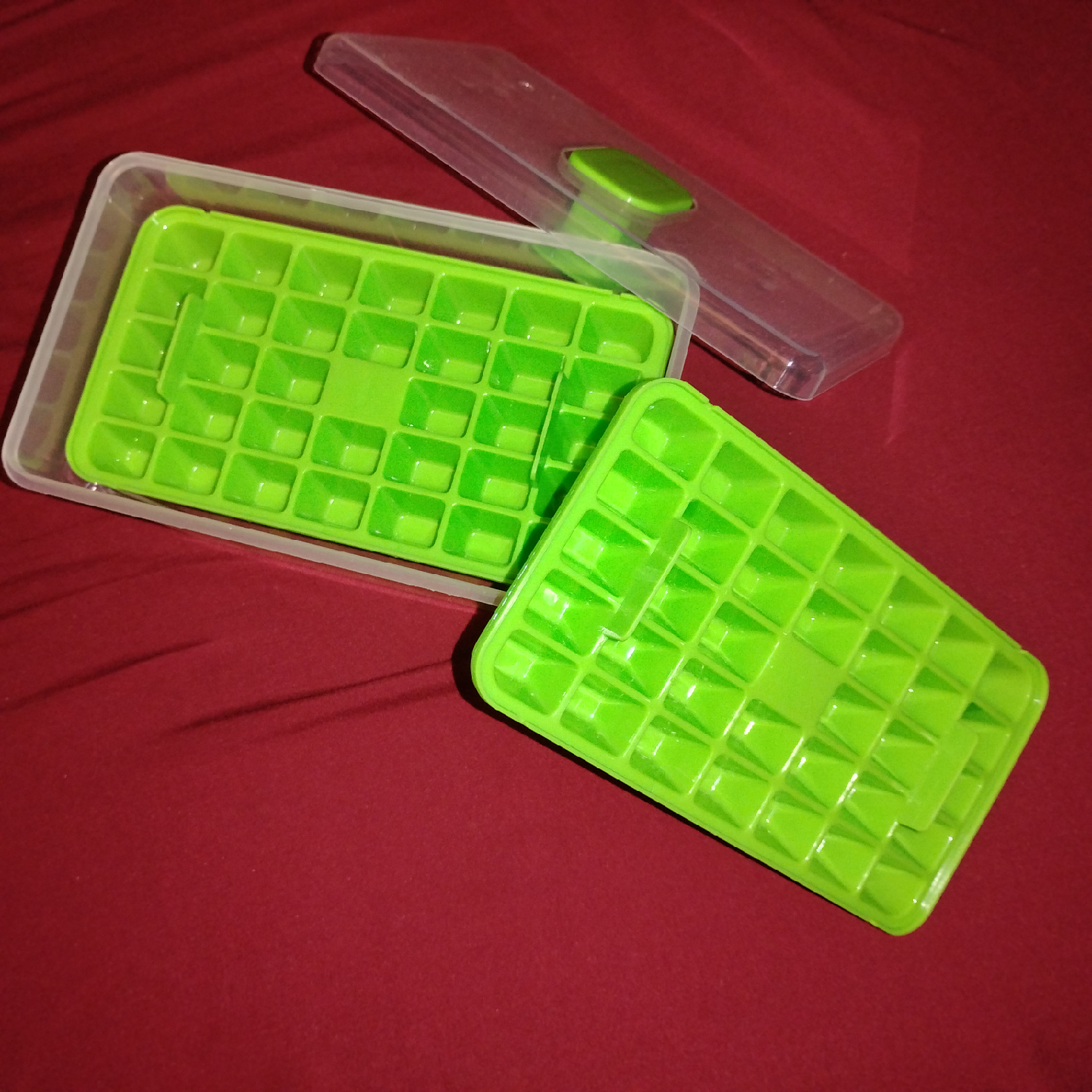 Green Ice Cube Maker with Storage Bin - photo 2