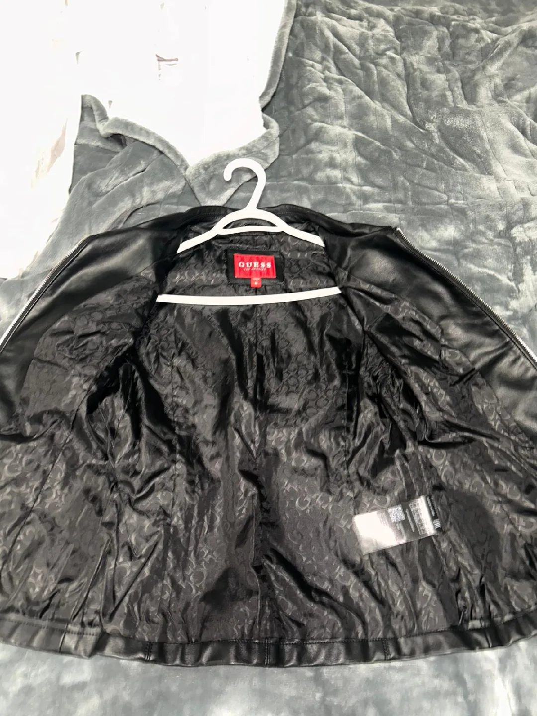 Guess Black Leather Jacket - Size M image indicator(3)