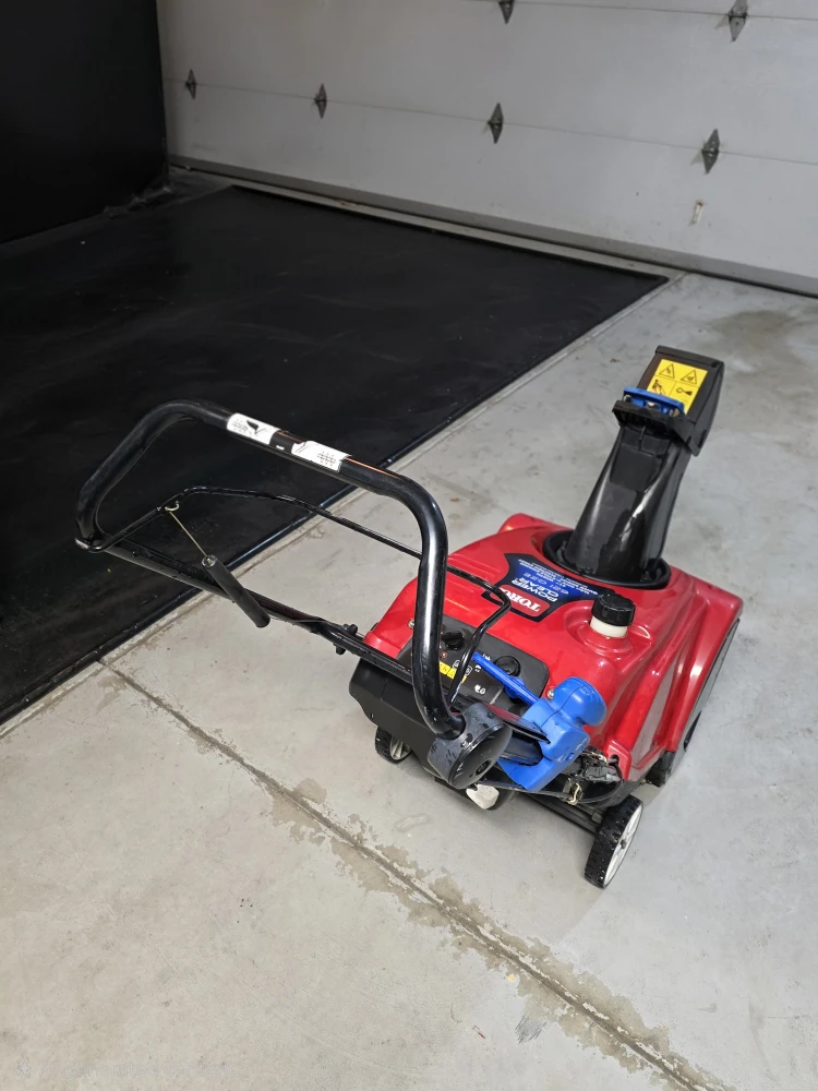 Toro Power Clear 621 QZE Snow Blower - photo 2
