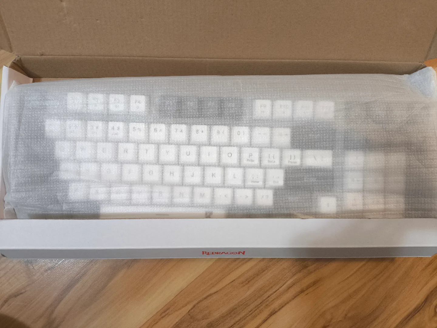 Redragon K617 Fizz Pro 98-Key Wireless Mechanical Keyboard image indicator(8)