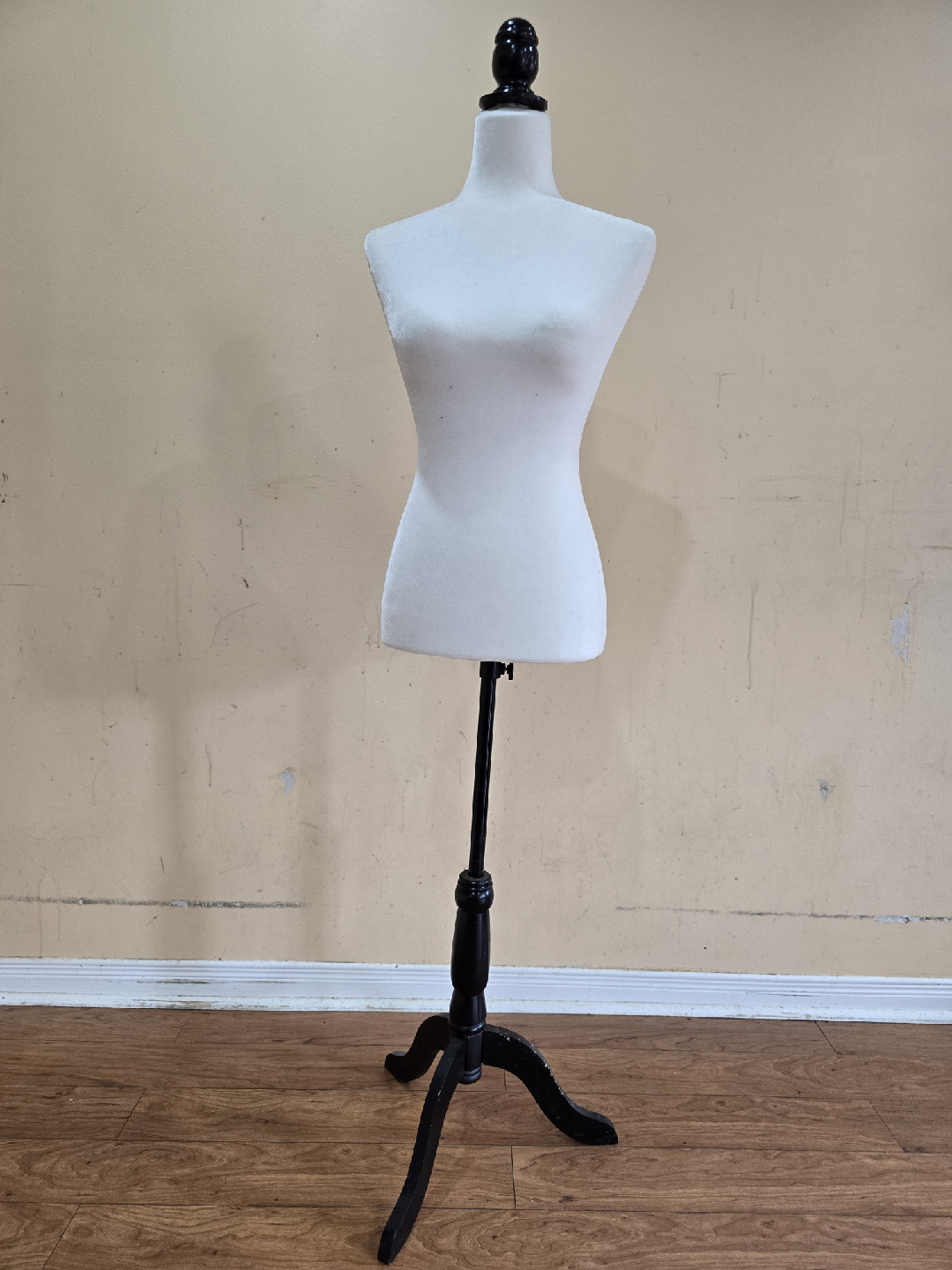 Adjustable Height Mannequin Torso Dress Form