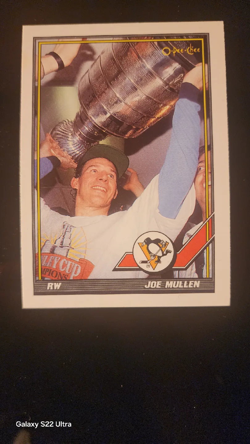 Esa Tikkanen & Joe Mullen Hockey Cards image indicator(2)