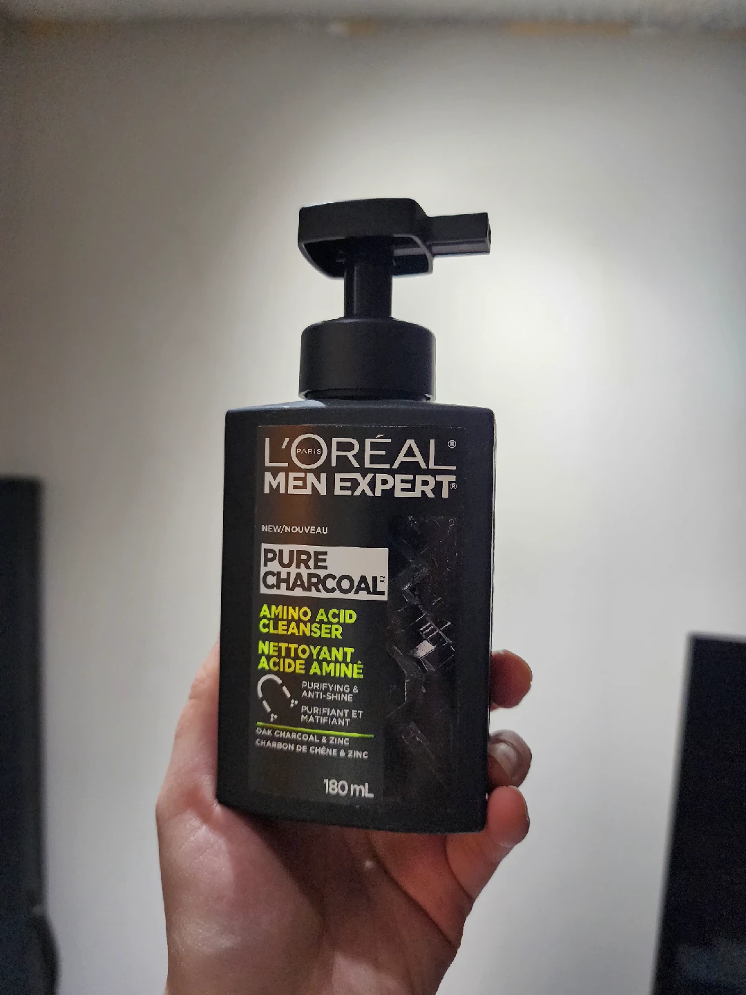 L'Oréal Men Charcoal Cleanser and Moisturizer - photo 5
