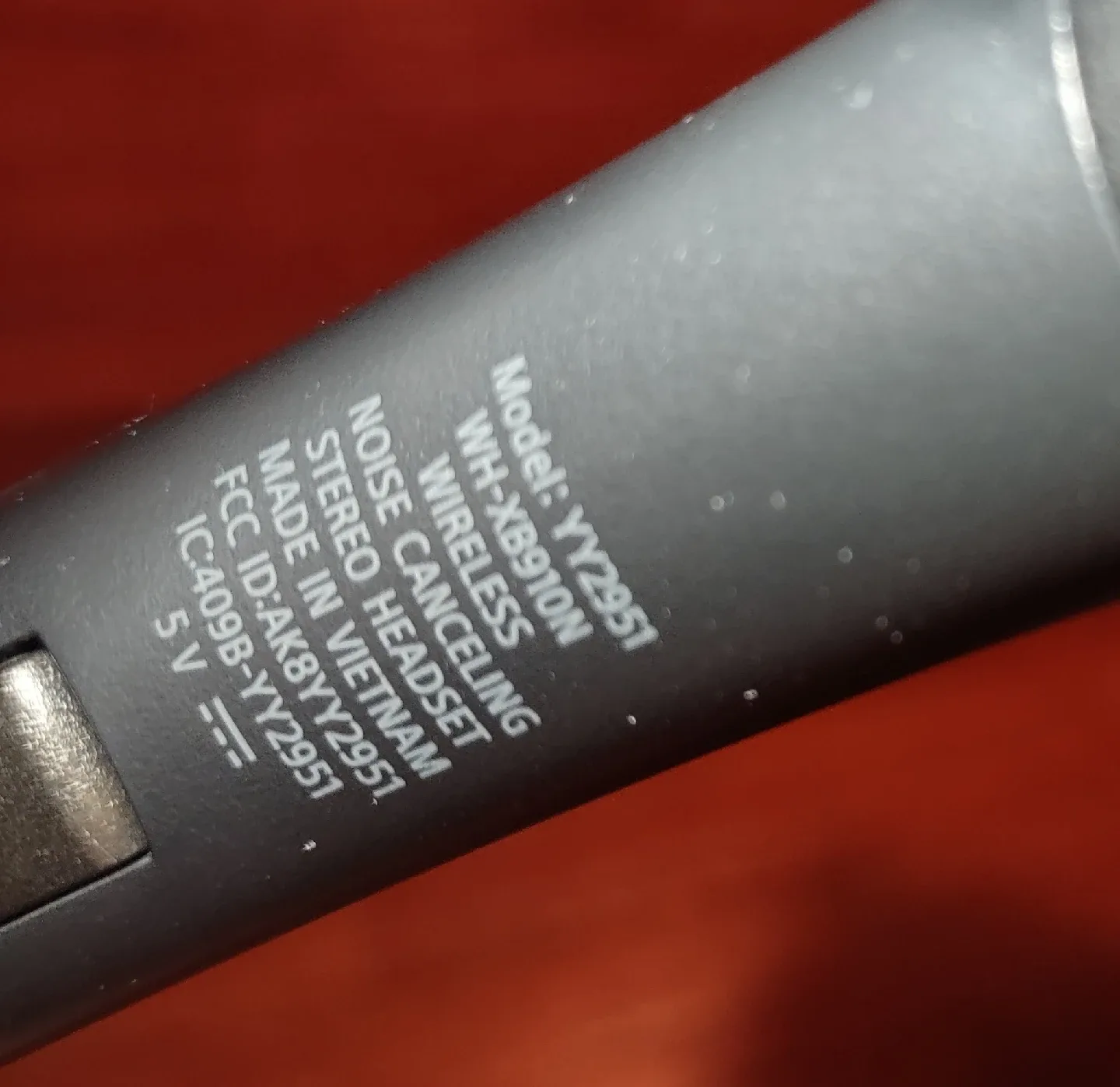 Sony WH-XB910N Wireless Noise Cancelling Headphones image indicator(9)