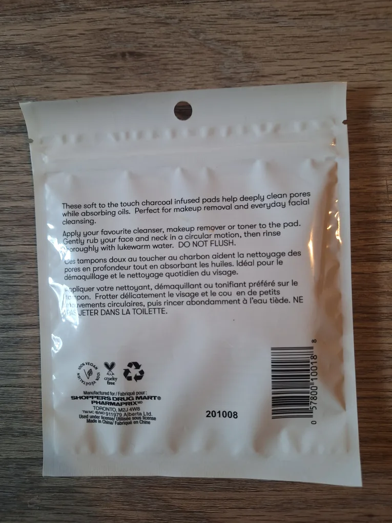 Quo Beauty Charcoal Infused Pads - 25 Count image indicator(2)