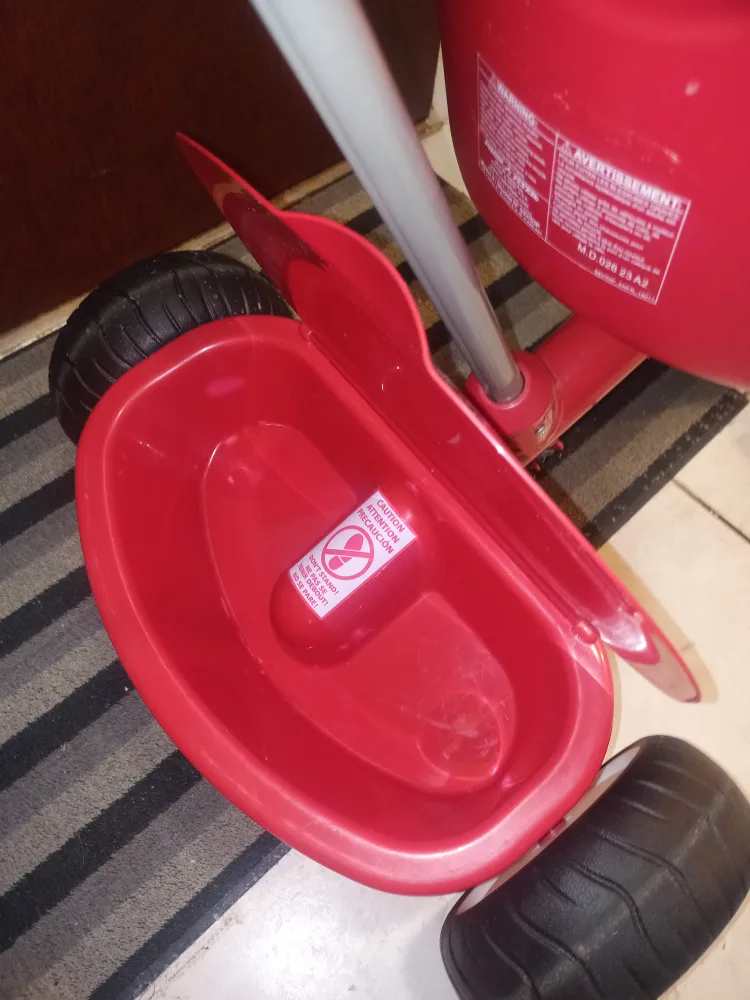 Radio Flyer Tricycle image indicator(5)