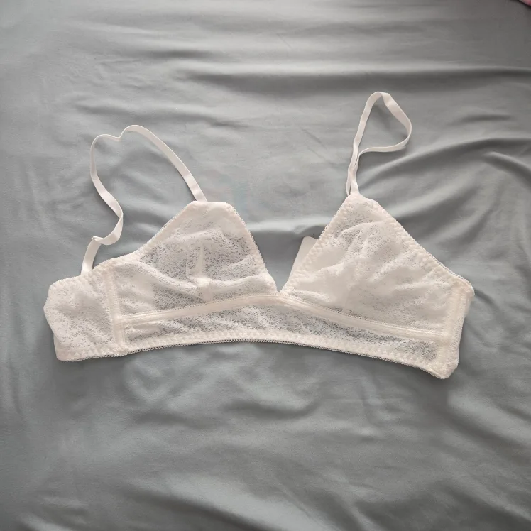 XS Wireless Mesh Bralette image indicator(4)