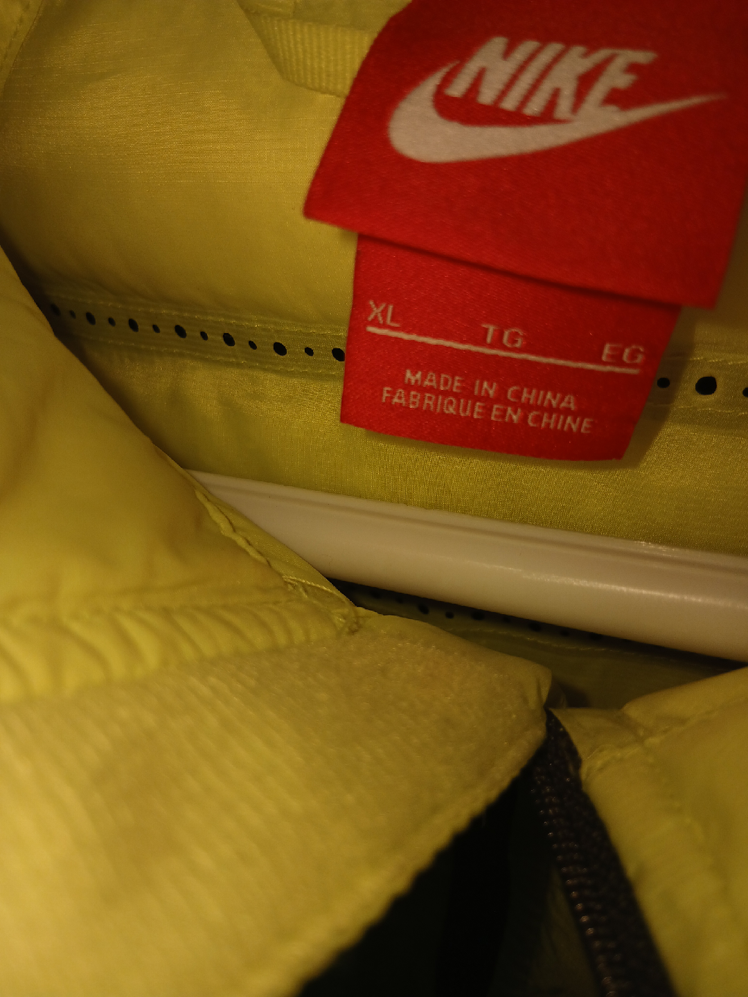 Nike Aeroloft 800 Down Vest - Neon greew, XL - photo 3