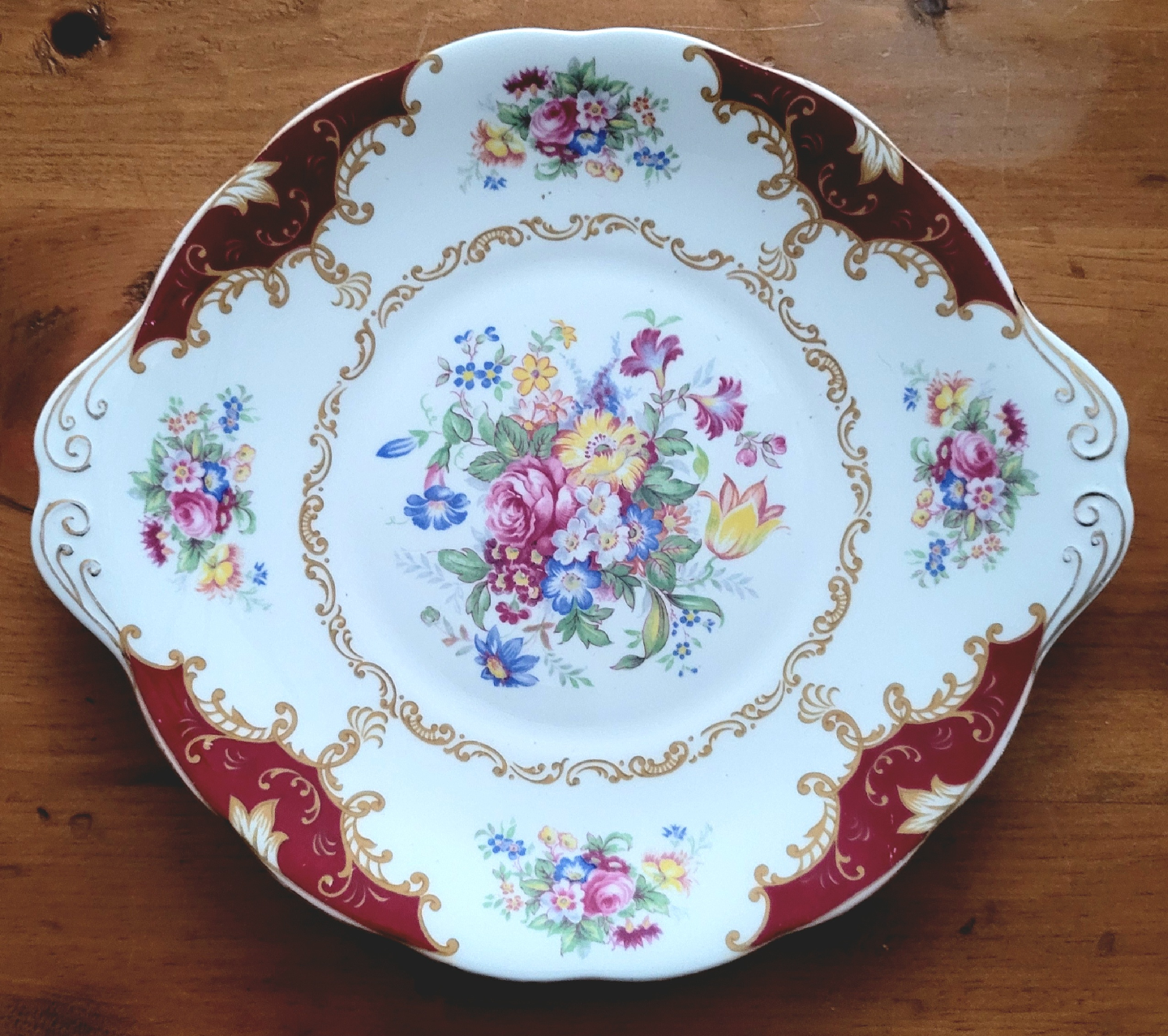 Royal Albert Canterbury Pattern 9" Cake Plate