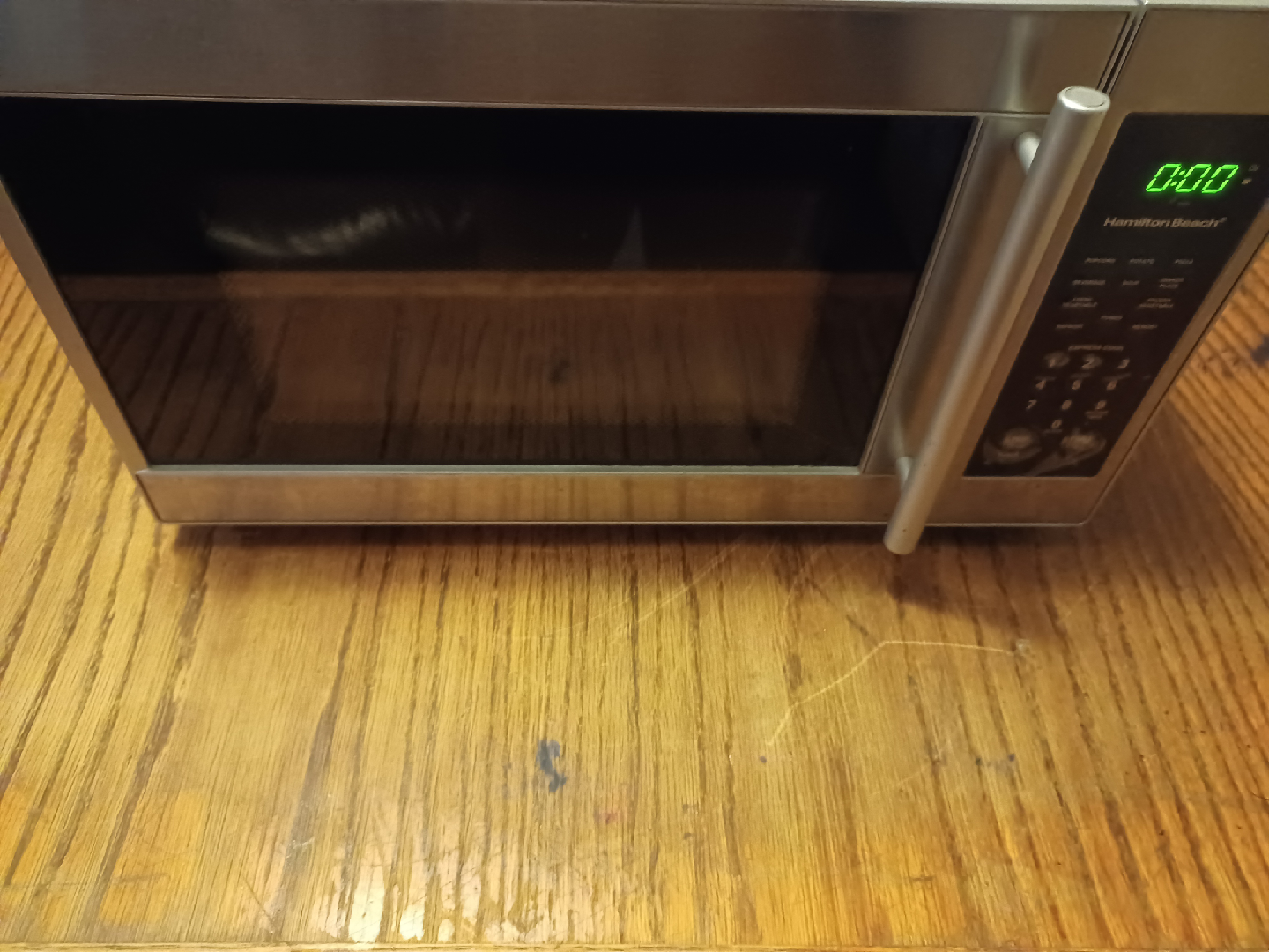 Hamilton Beach Microwave - photo 3