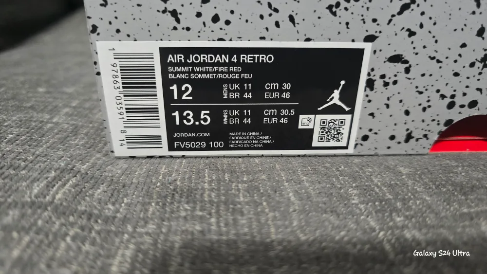 Air Jordan 4 Retro Summit White/Fire Red Size 12 image indicator(4)