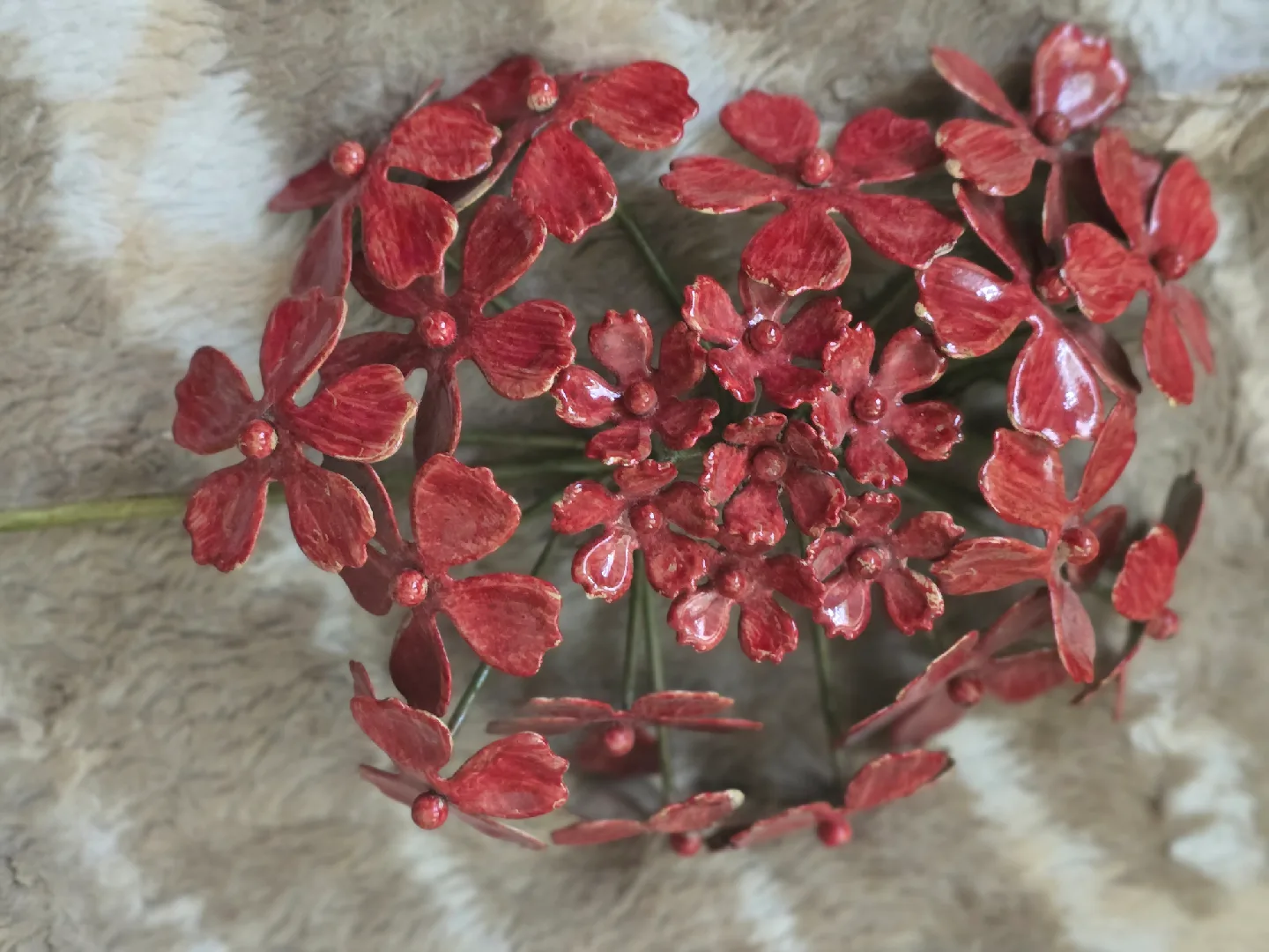 Red Flower Metal Wall Hook image indicator(4)