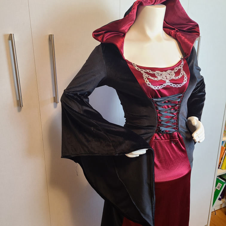 Vampire Costume - Black & Red for $15! - photo 3