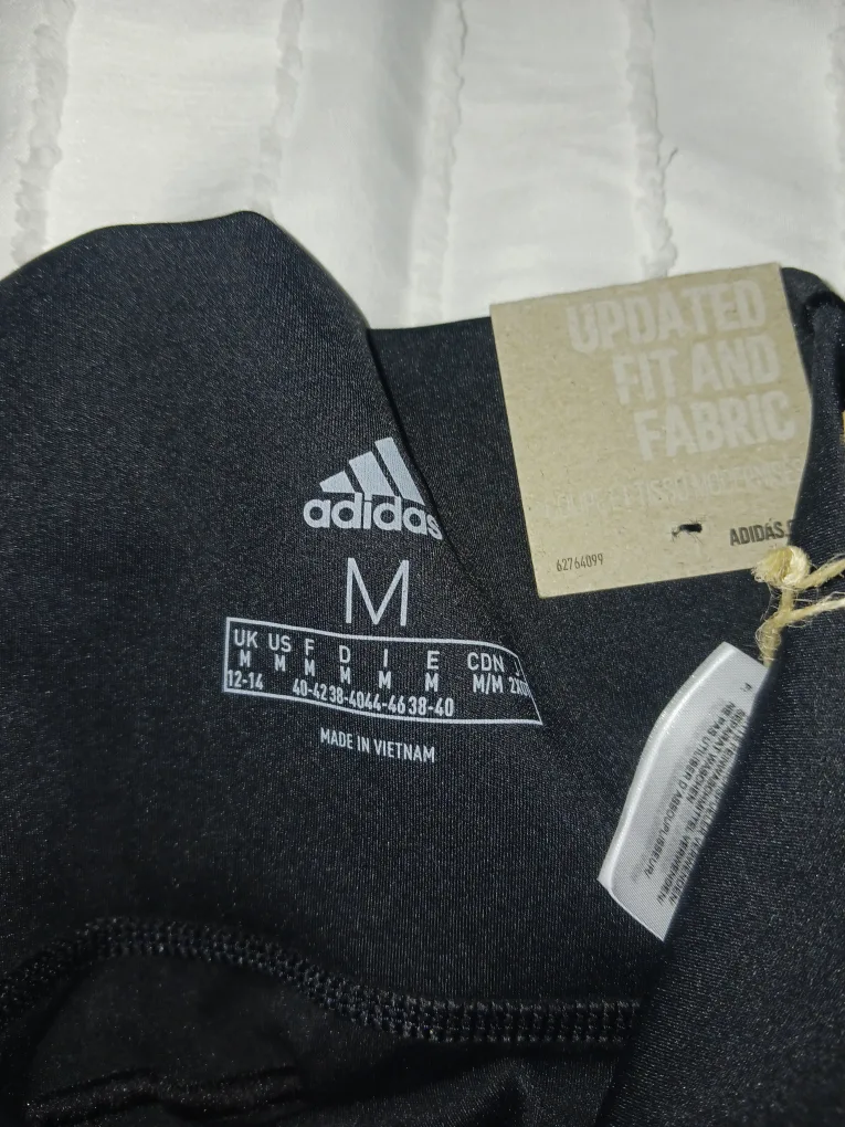 Adidas leggings Brand new with tags image indicator(3)