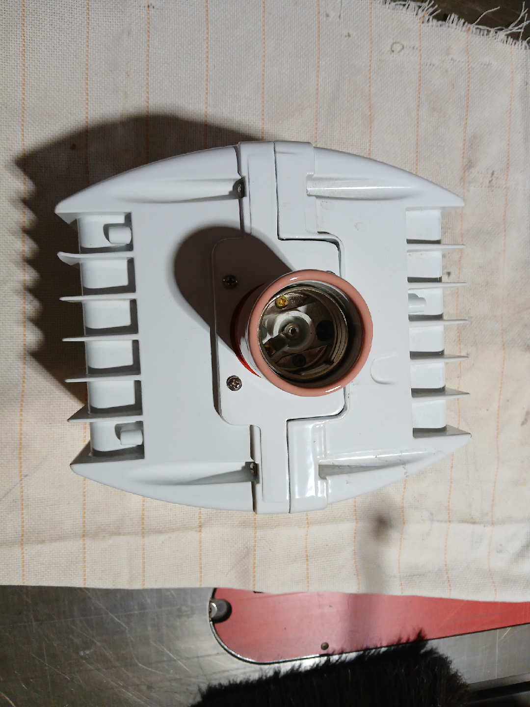 RAB H250PSO Metal Halide Hi/Lo Bay Light - photo 3