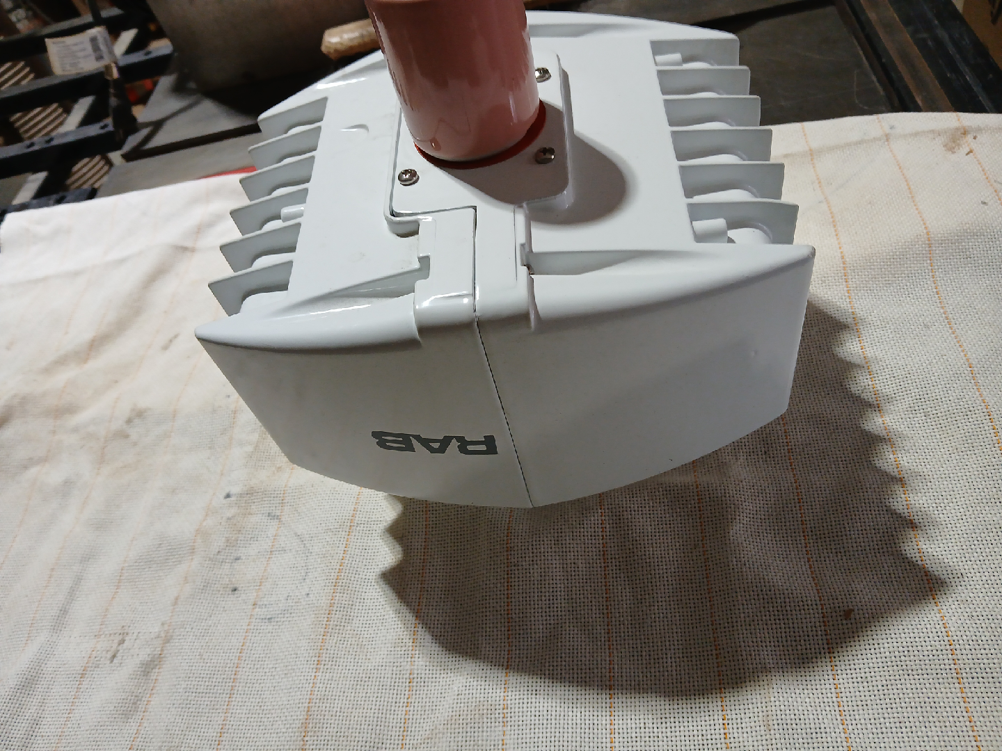RAB H250PSO Metal Halide Hi/Lo Bay Light - photo 4