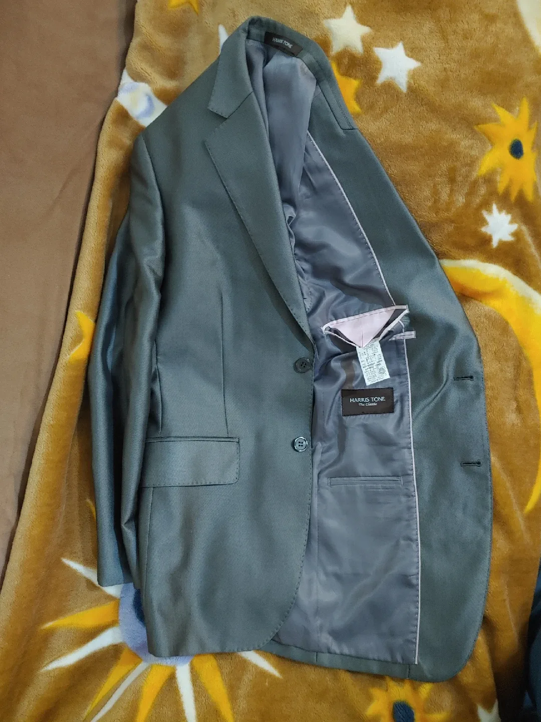 Harris Tone The Classic Suit - light Greenish Grey, Size 37E image indicator(4)