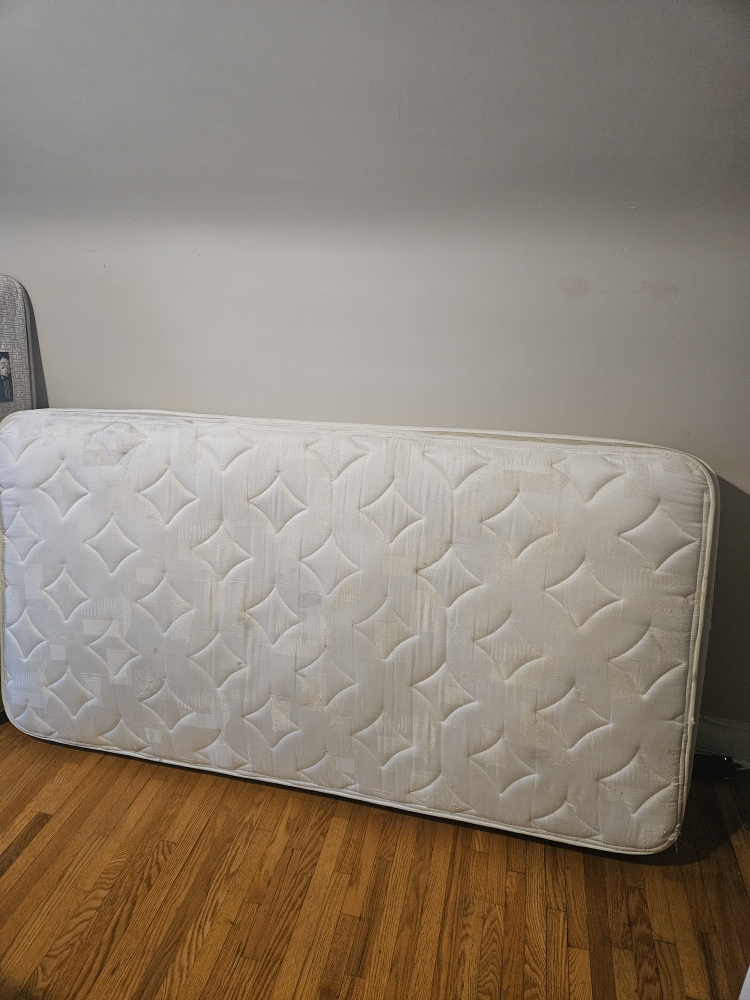 Used Mattress - photo 2