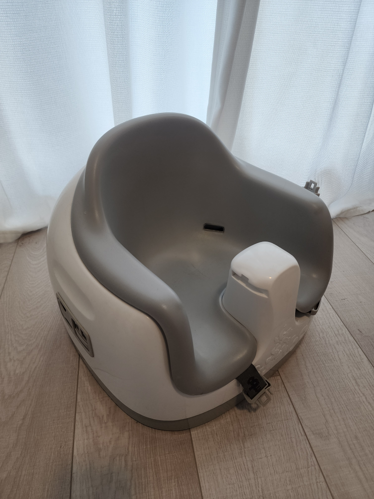 Bumbo Floor Seat - White & Grey