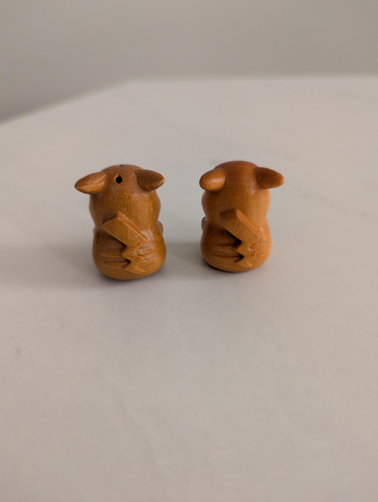 Pikachu wooden figurine charm - photo 2