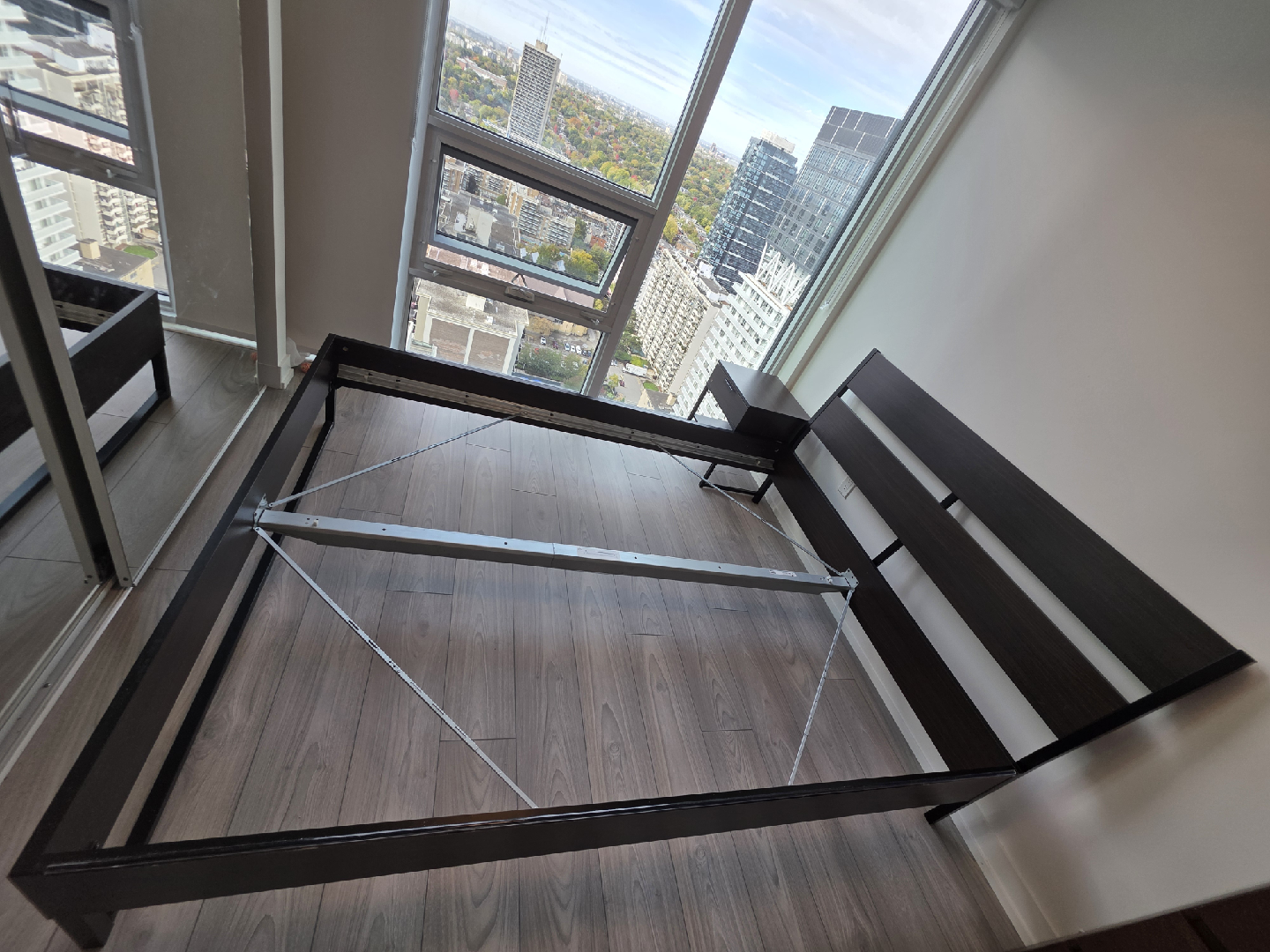 IKEA Trysil Bed Frame - Queen size - photo 2