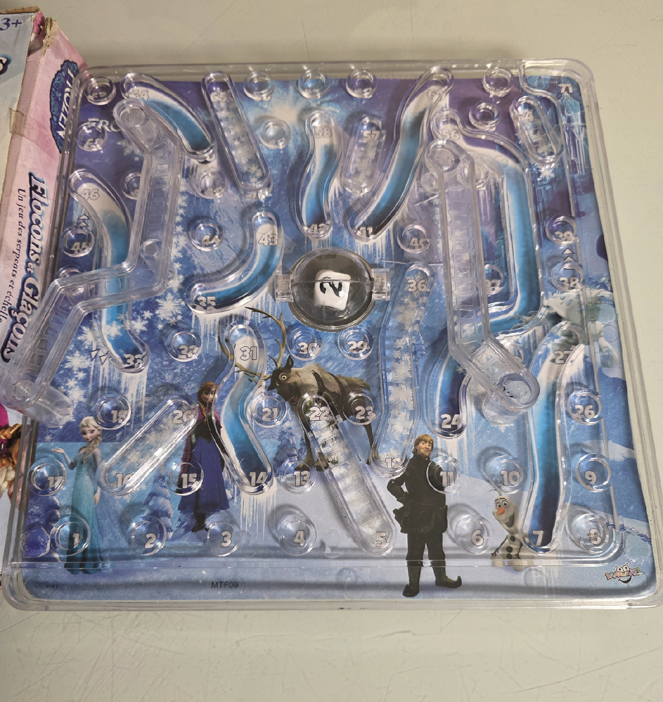 Disney Frozen Monopoly Junior & Snowflakes and Icicles Game - photo 4