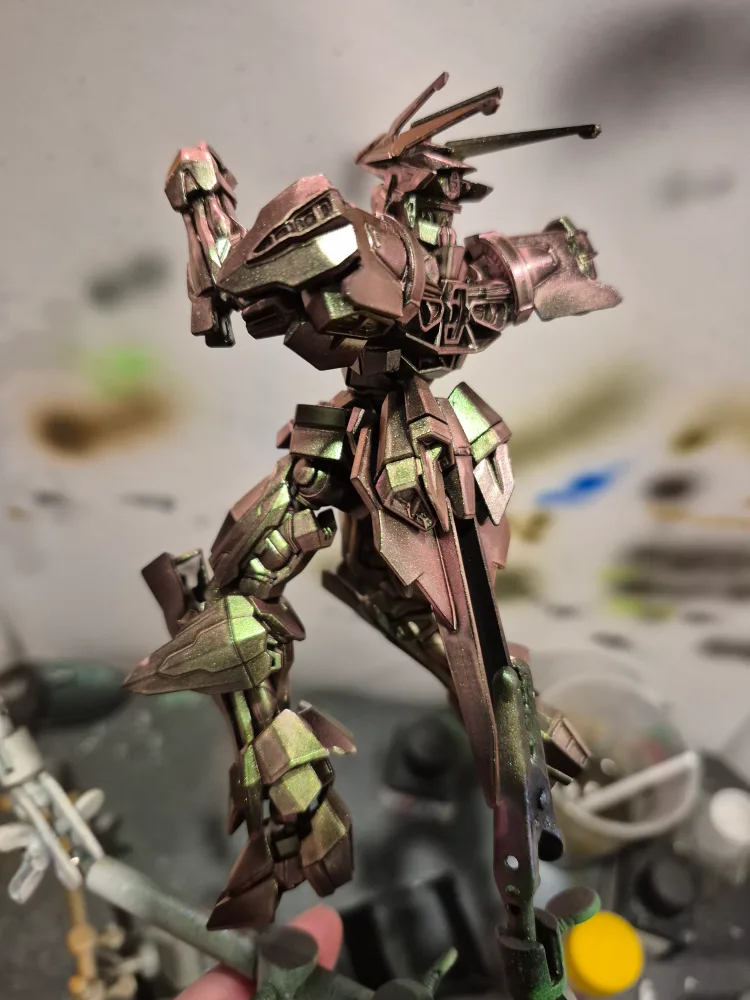 Custom Painted Gundam Model Kit image indicator(2)
