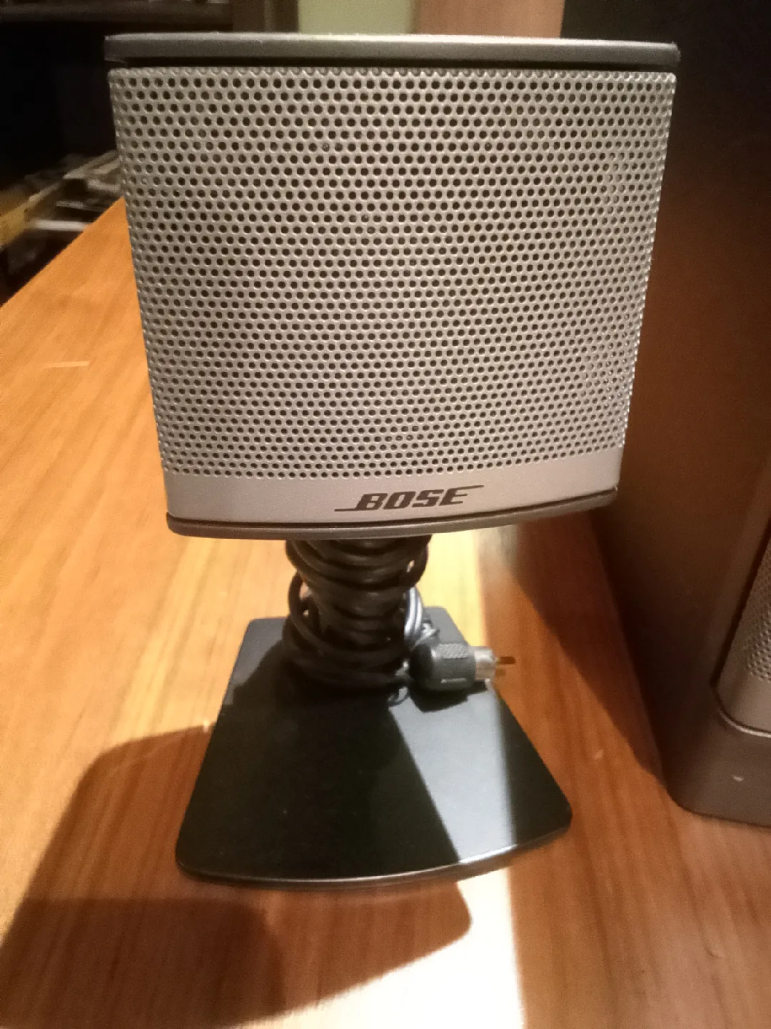 Bose Companion 3 Multimedia Speaker System image indicator(3)