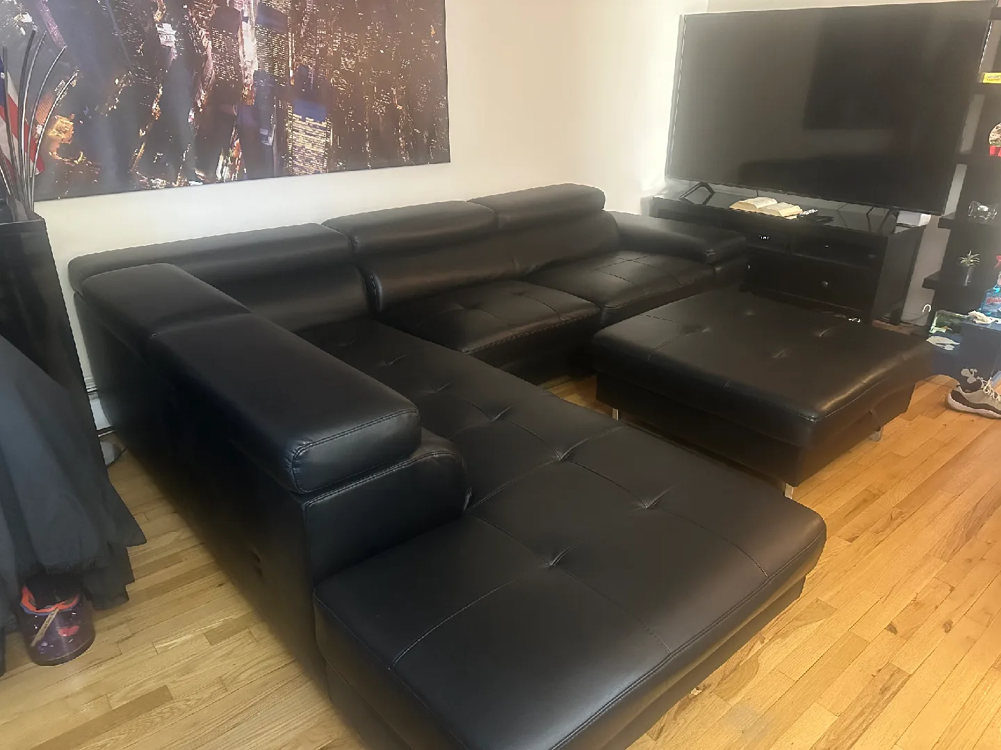 Black Leather Sectional Sofa with Ottoman image indicator(2)
