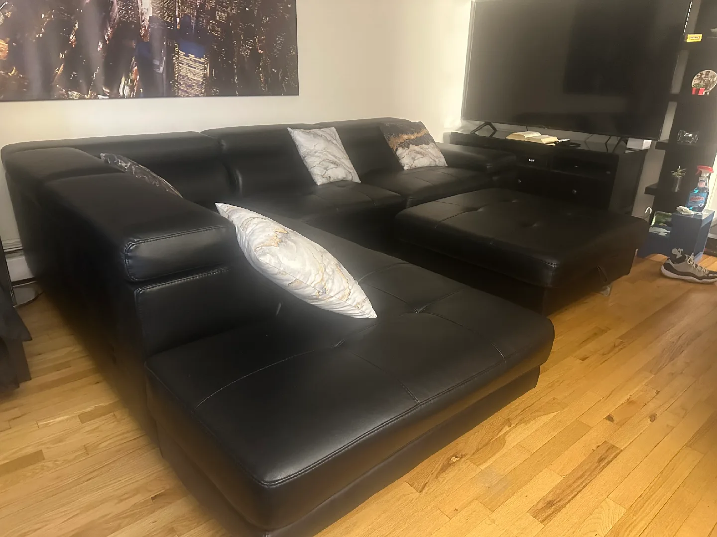 Black Leather Sectional Sofa with Ottoman image indicator(3)
