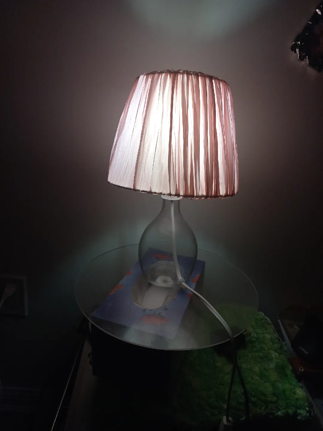 Pink desk lamp thumbnail