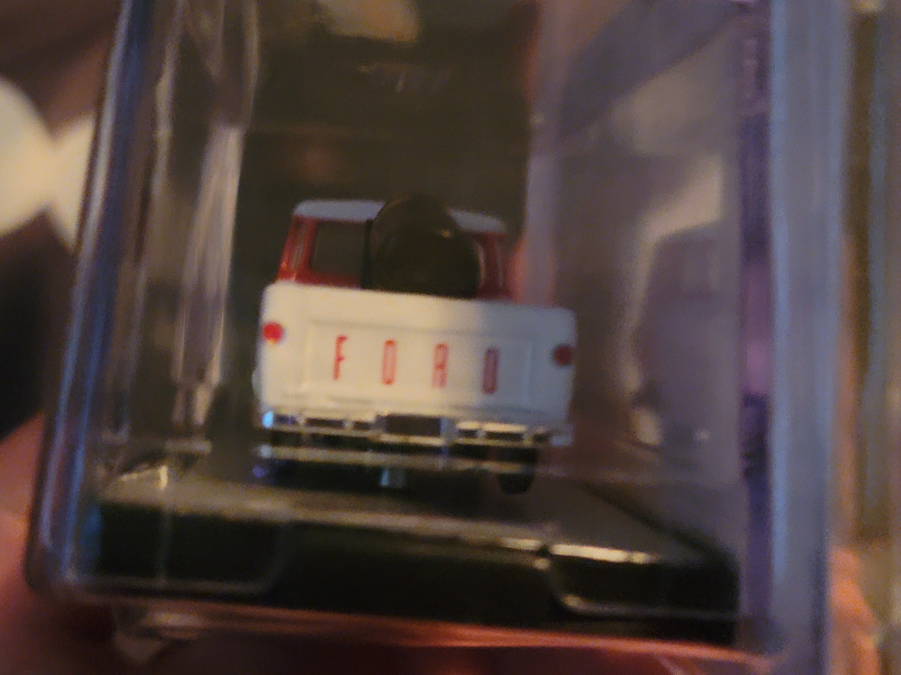 M2 Machines Coca-Cola 1965 Ford Econoline Truck - photo 4