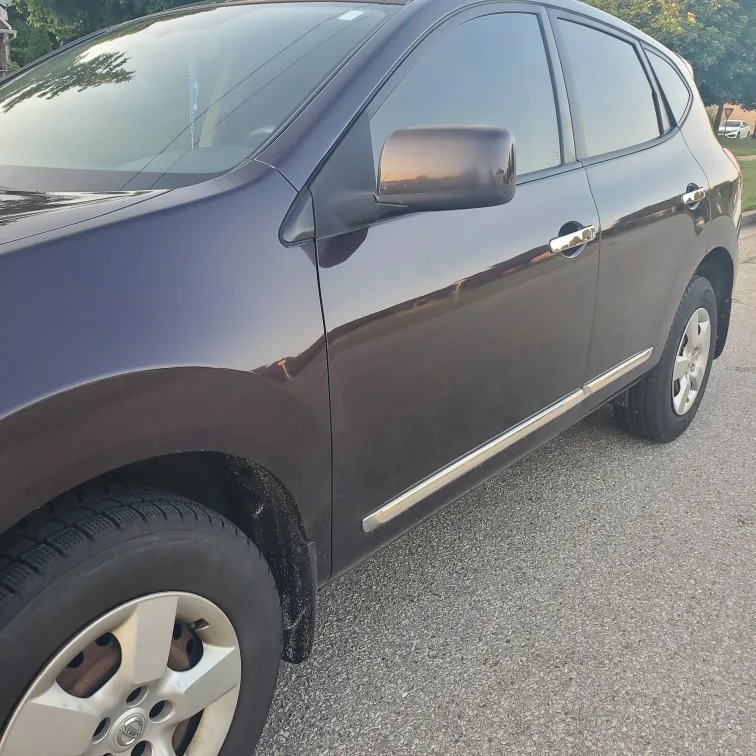 2011 Nissan Rogue FWD - Sold As Is image indicator(4)