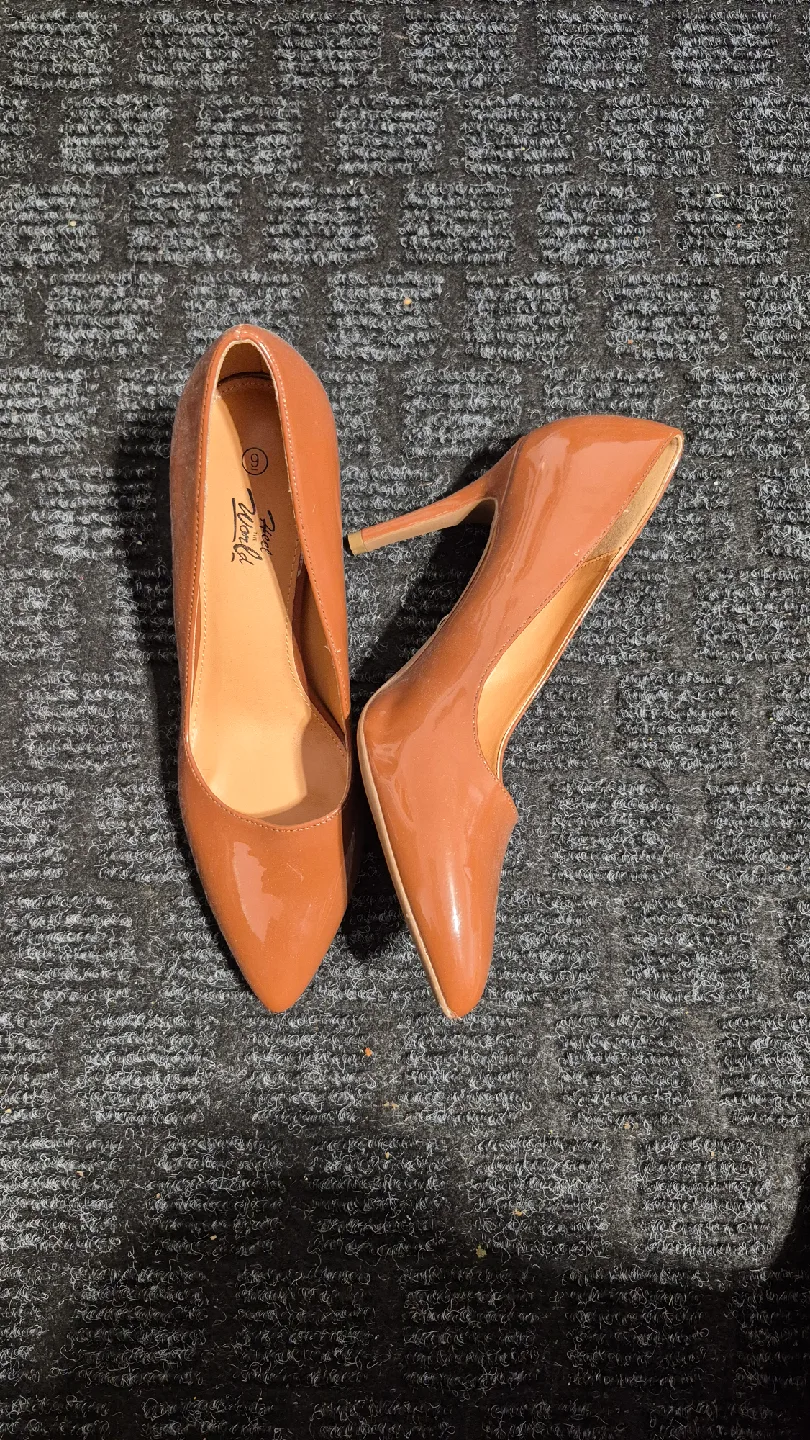 Peach World Heels, Size 9 image indicator(4)