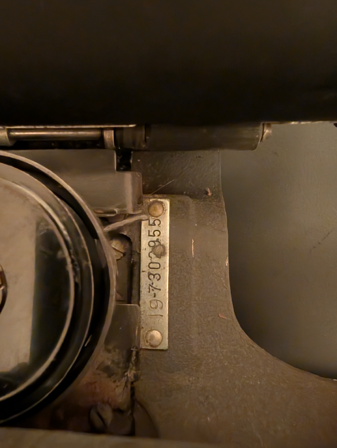 Vintage 1947 working  Underwood Typewriter - photo 4