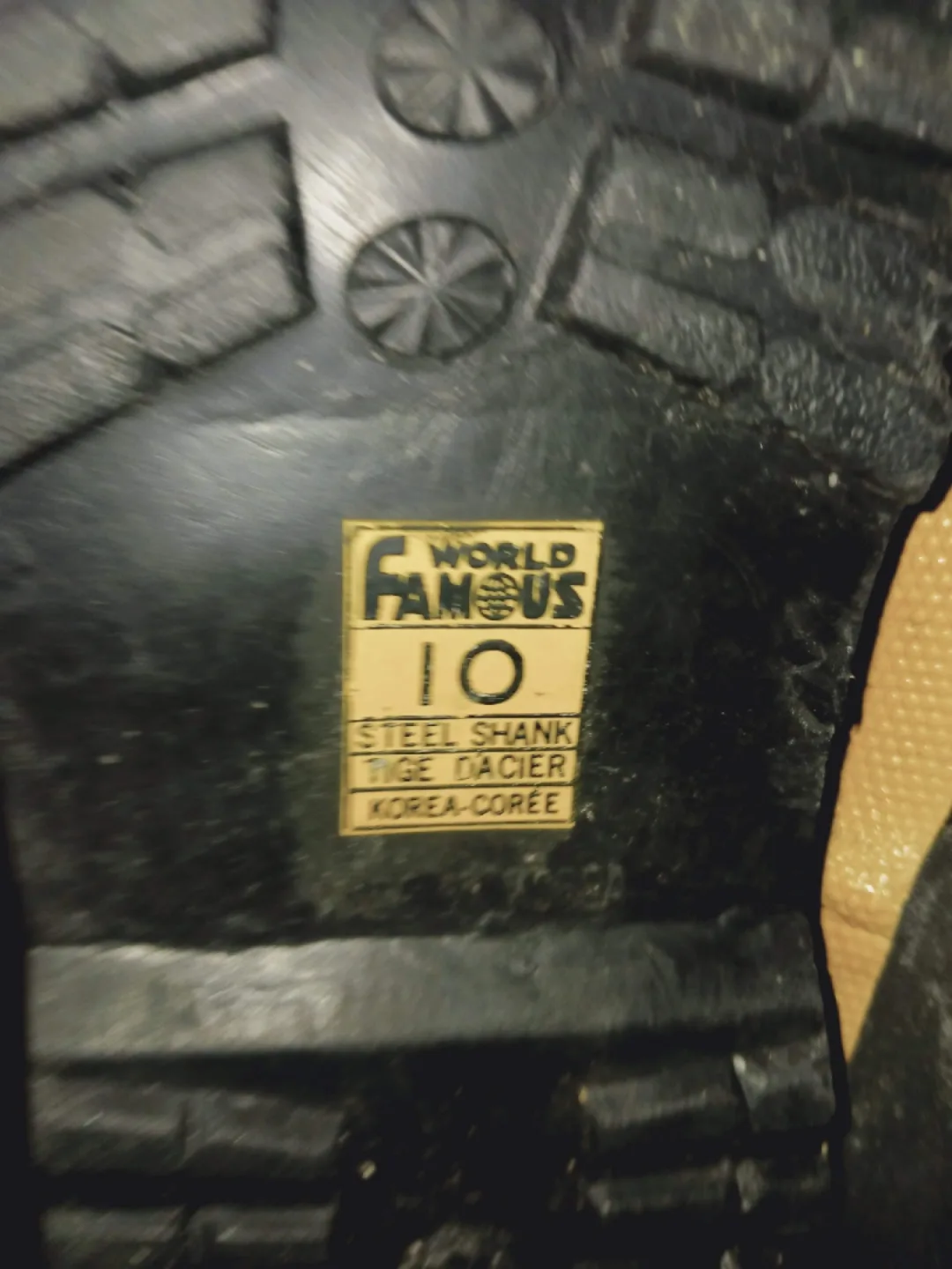 🧡 !! Stay warm!! World Famous Glacier Boots Size 10 image indicator(7)