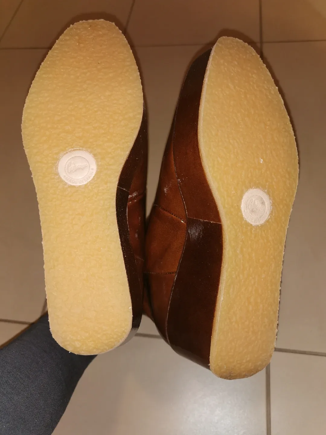 Cougar Brown Leather Ankle Boots, Size 6 image indicator(4)