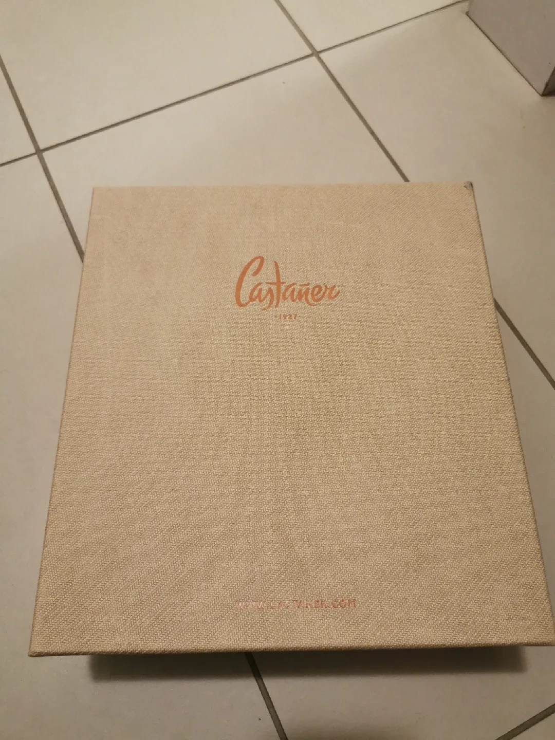 Cougar Brown Leather Ankle Boots, Size 6 image indicator(6)