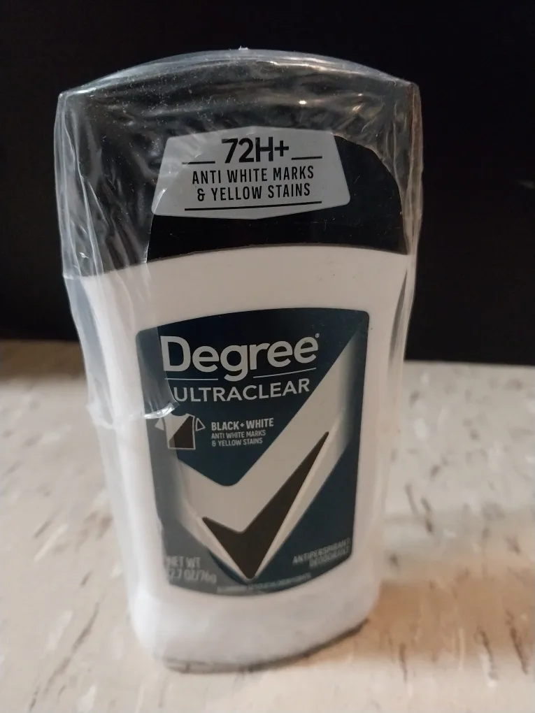 Degree Ultraclear Antiperspirant Deodorant thumbnail