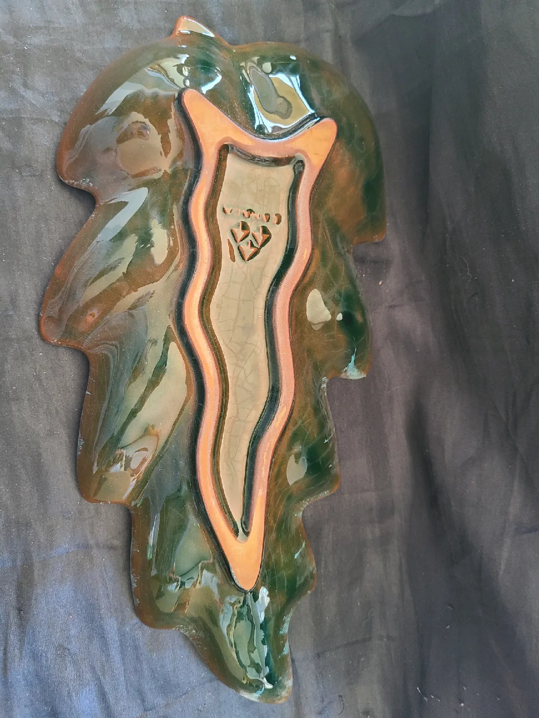 Blue Mountain Pottery-Ceramic Leaf Dish image indicator(2)