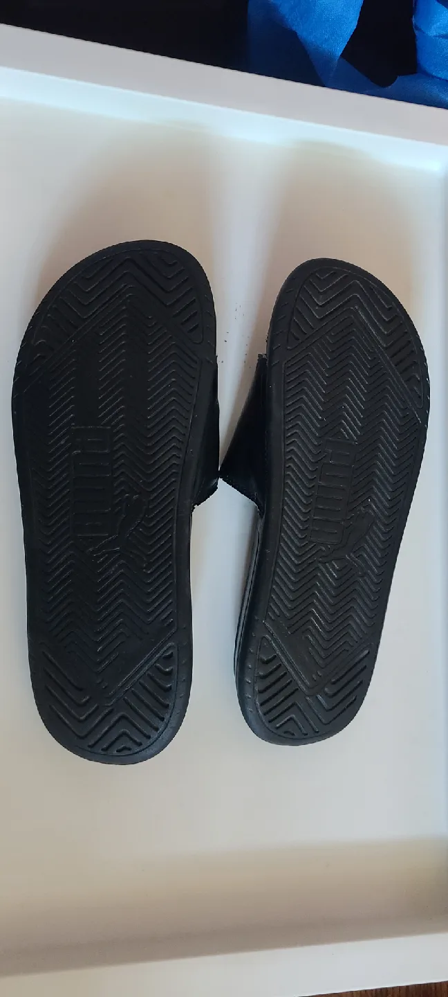 Puma Black Slides - Size 7 (UK) image indicator(3)